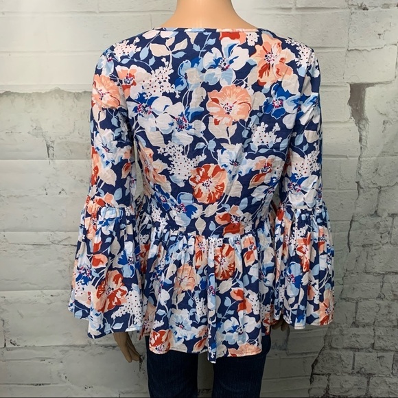 Jane and Delancey Floral Top - Picture 3 of 6